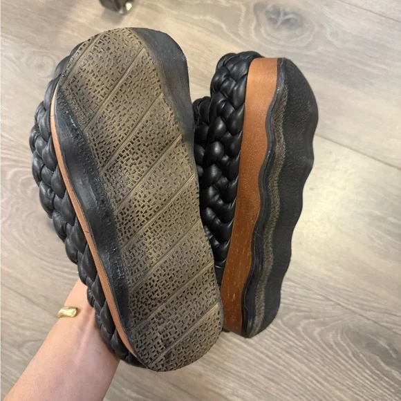 Chloe Wavy Braided Leather Platform Sandals - Picture 5 of 5